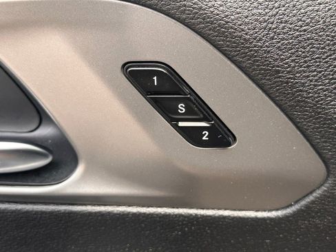 Used 2026 Chrysler Pacifica Select image 22