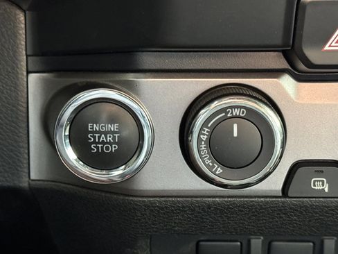 Certified 2018 Toyota Tacoma Limited AWD/4WD image 29
