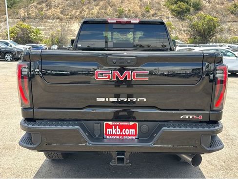 New 2025 GMC Sierra 2500 AT4 w/ AT4 Premium Plus Package image 12