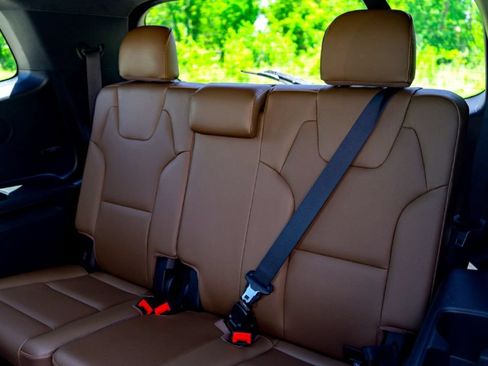Used 2022 Kia Telluride SX w/ SX Prestige Package AWD/4WD image 27