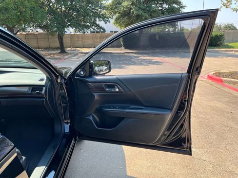 Used 2016 Honda Accord EX-L image 14