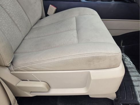 Used 2016 Ford Expedition XLT RWD image 21