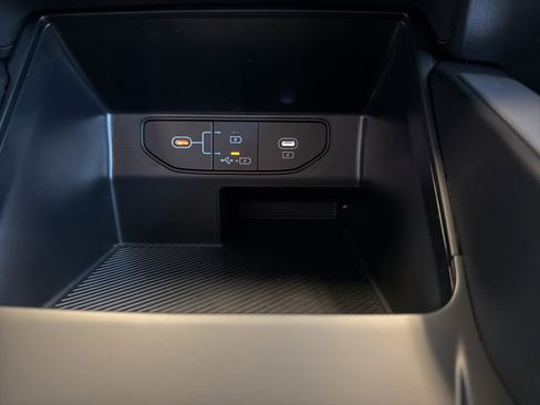 New 2026 Kia Sorento LX FWD image 24