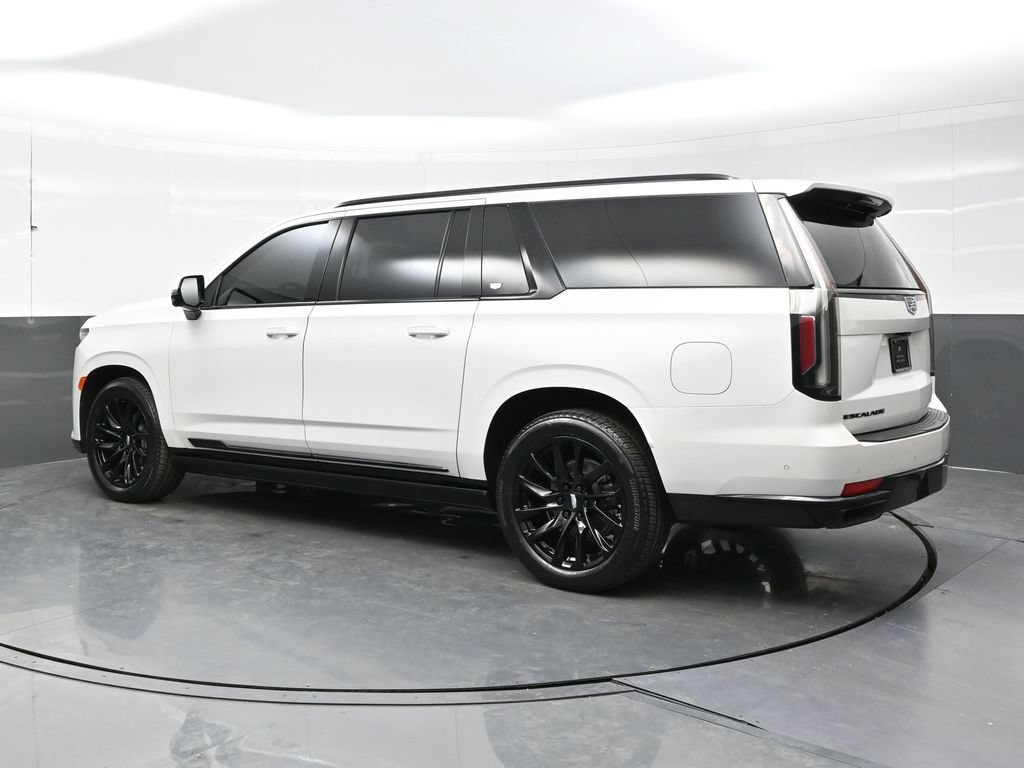 Certified 2024 Cadillac Escalade ESV Sport Platinum w/ LPO, ONYX Package AWD/4WD image 4