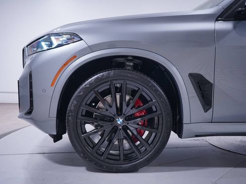 Used 2026 BMW X5 sDrive40i w/ M Sport Package RWD image 2