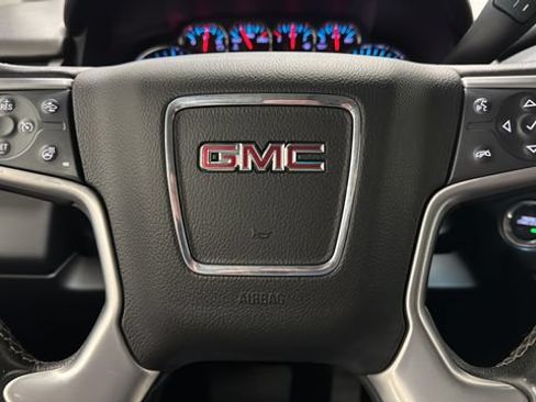 Used 2020 GMC Yukon SLT AWD/4WD image 16