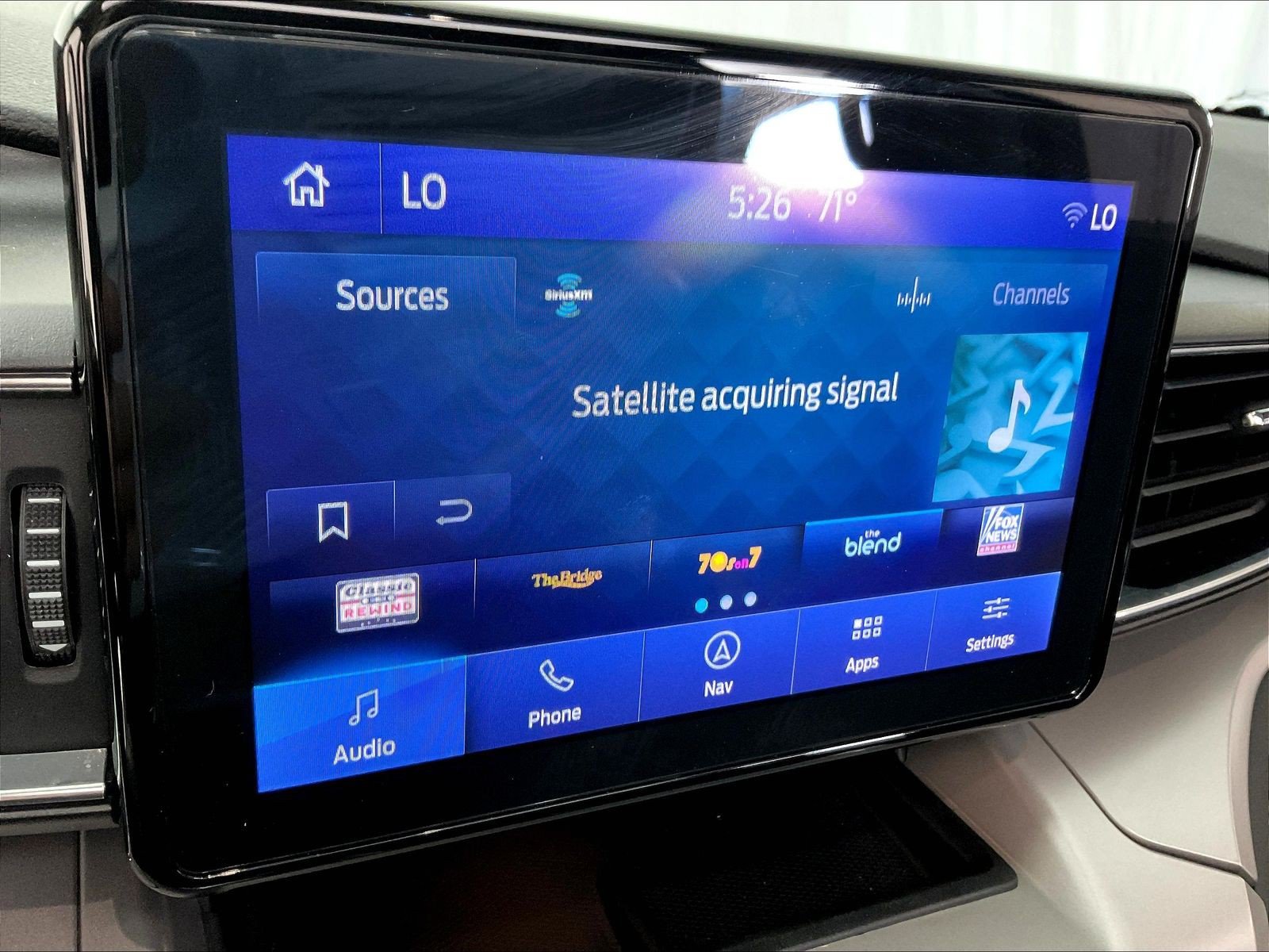 Used 2023 Ford Explorer XLT w/ Equipment Group 202A AWD/4WD image 39
