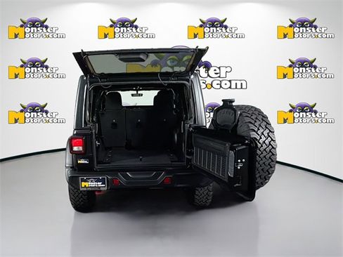 Used 2023 Jeep Wrangler Unlimited Rubicon w/ Cold Weather Group image 26