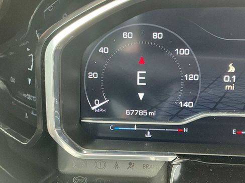 Used 2022 GMC Sierra 1500 SLE AWD/4WD image 12
