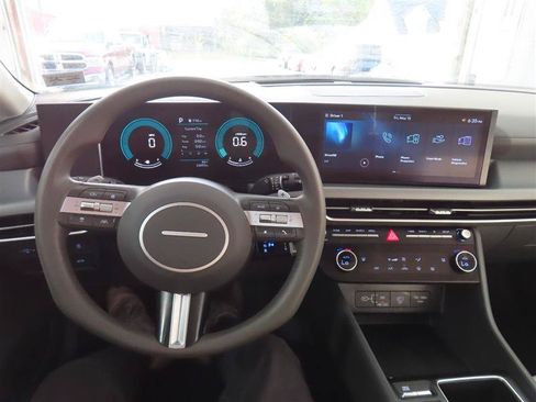 Used 2025 Hyundai Sonata SEL FWD image 19