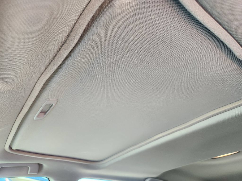 Used 2015 Toyota RAV4 XLE FWD image 26