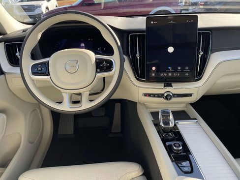 New 2026 Volvo XC60 B5 Ultra w/ Protection Package Premier image 4