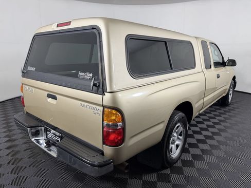 Used 2002 Toyota Tacoma 2WD Xtracab image 5