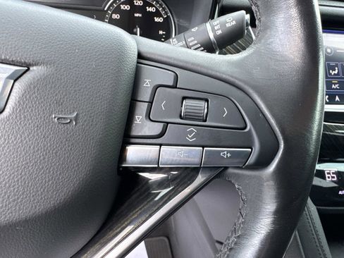 Used 2020 Cadillac XT6 Premium Luxury image 29