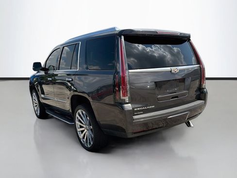 Used 2016 Cadillac Escalade Luxury AWD/4WD image 7