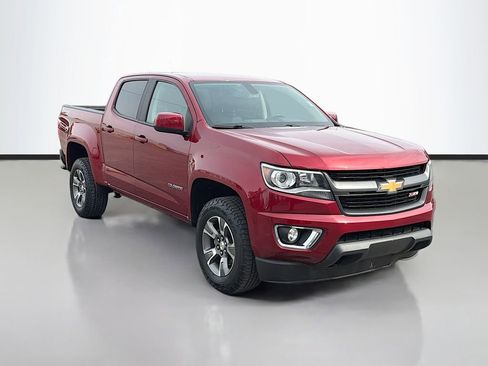 Used 2020 Chevrolet Colorado Z71 AWD/4WD image 3
