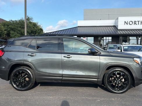 Used 2020 GMC Terrain SLE w/ Driver Convenience Package FWD image 3