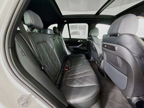 Used 2025 BMW X5 xDrive50e w/ M Sport Package image 27