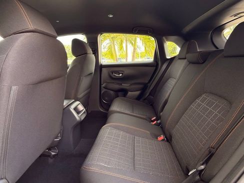 Used 2025 Honda HR-V Sport image 7