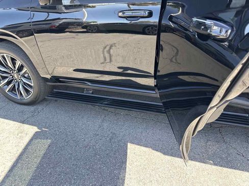 Used 2022 Cadillac Escalade Sport w/ Touring Package image 15