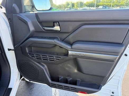 Certified 2025 Toyota Tacoma TRD Sport AWD/4WD image 40