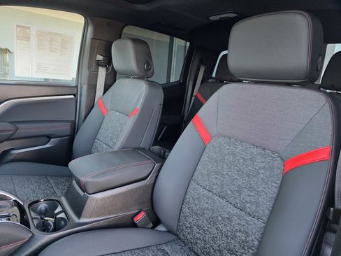 Used 2024 Chevrolet Colorado Z71 w/ Z71 Convenience Package 2 image 23