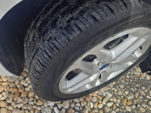 Used 2015 Ford Fusion SE image 11