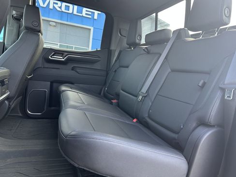 Used 2023 GMC Sierra 1500 SLT w/ SLT Premium Plus Package image 12