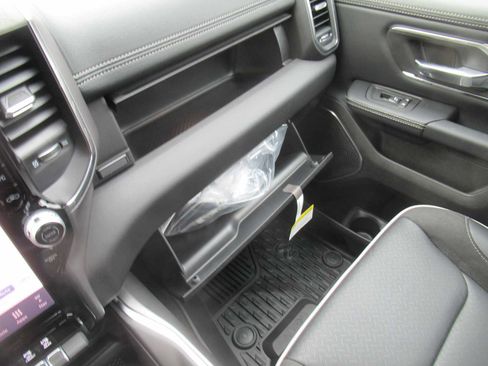 New 2026 RAM 1500 Laramie w/ Night Edition image 42