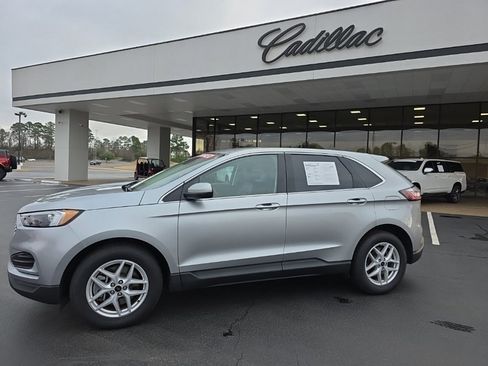 Used 2024 Ford Edge SEL image 2