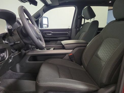 Used 2025 RAM 1500 Big Horn AWD/4WD image 12