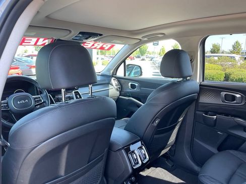 Used 2023 Kia Sorento SX AWD/4WD image 28