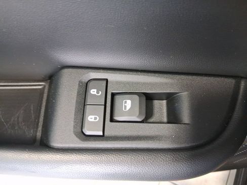 Used 2023 Jeep Grand Cherokee Limited AWD/4WD image 13