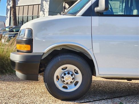 New 2025 Chevrolet Express 3500 Extended w/ Driver Convenience Package image 8