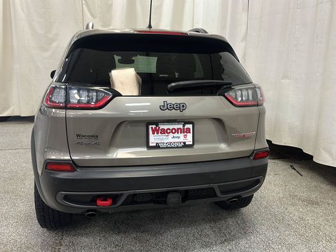 Used 2021 Jeep Cherokee Trailhawk w/ Technology Group AWD/4WD image 4