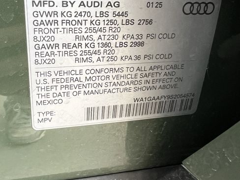 Used 2025 Audi Q5 2.0T Premium w/ Convenience Plus Package image 37