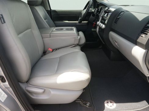 Used 2012 Toyota Tundra 2WD Double Cab w/ Tow Pkg image 18