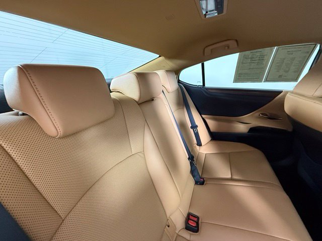 Used 2022 Lexus ES 300h w/ Premium Package FWD image 28