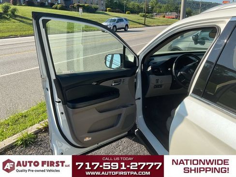 Used 2019 Honda Pilot Touring image 6