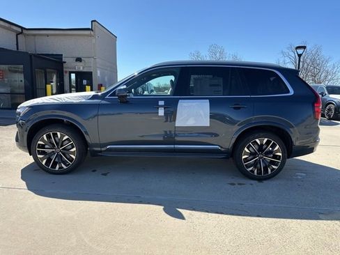 New 2026 Volvo XC90 B6 Plus w/ Protection Package image 4