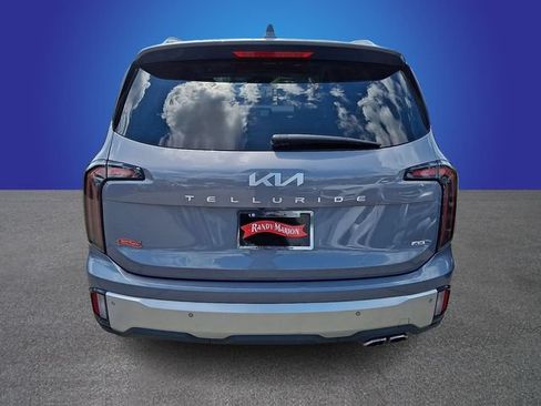 Used 2024 Kia Telluride EX w/ EX Captain's Chair Package AWD/4WD image 5