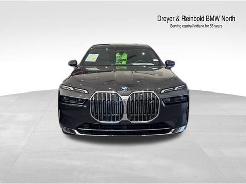 Certified 2024 BMW i7 xDrive60 RWD image 2
