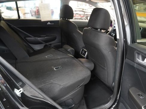 Used 2018 Kia Sportage LX FWD image 22