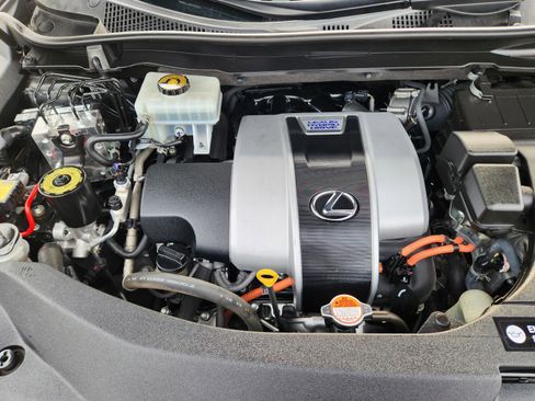 Used 2016 Lexus RX 450h FWD w/ Luxury Package image 29