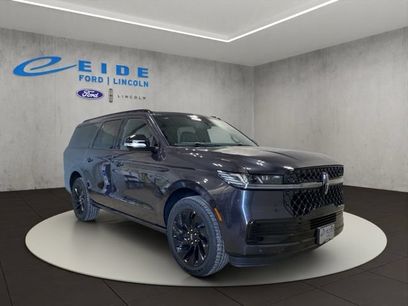 New 2027 Lincoln Navigator L Reserve w/ Jet Appearance Package