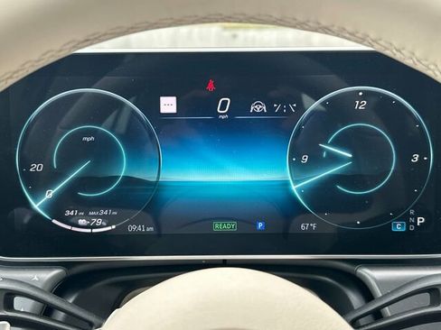 Used 2022 Mercedes-Benz EQS 450+ Sedan image 30