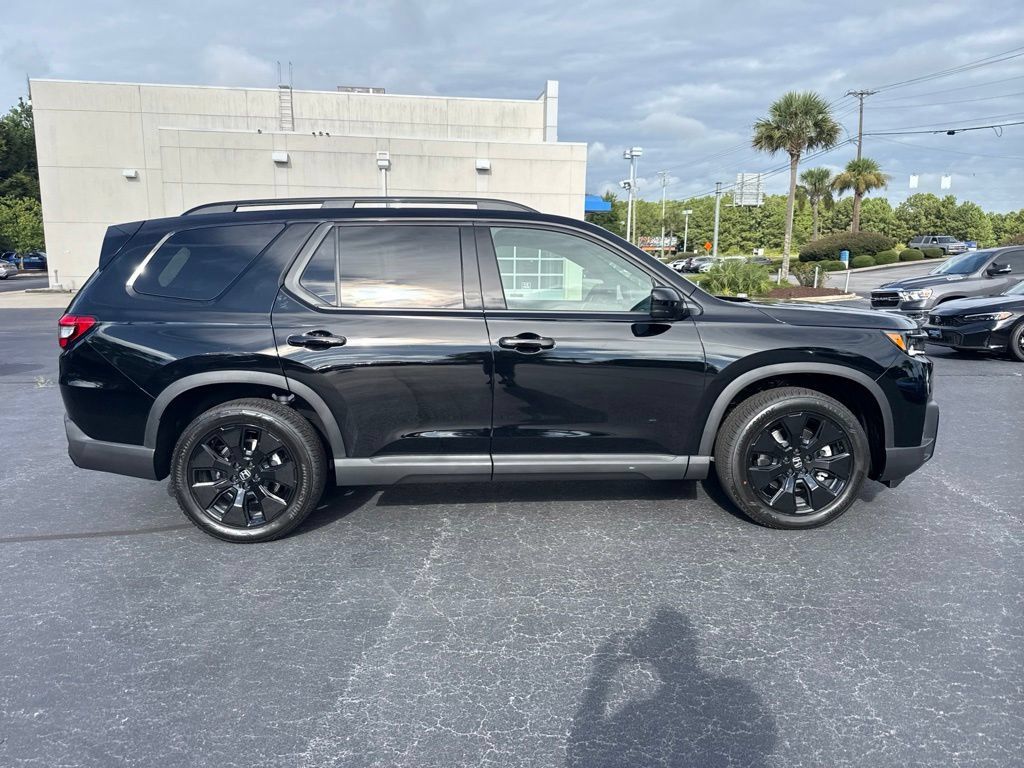 New 2026 Honda Pilot Black Edition image 2