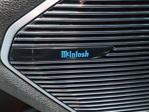 Used 2024 Jeep Grand Cherokee Overland w/ Trailer Tow Package image 16