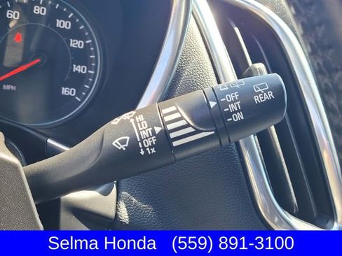 Used 2022 Chevrolet Equinox LT w/ Driver Convenience Package AWD/4WD image 17