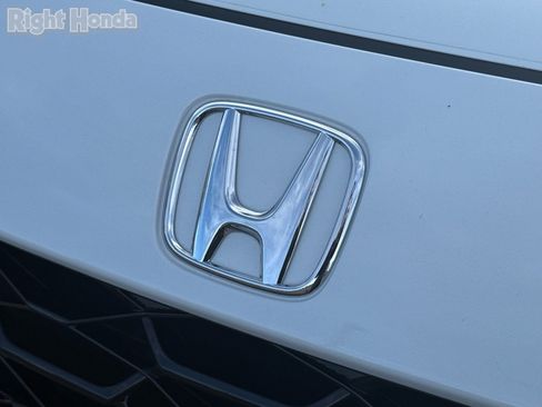 Certified 2024 Honda HR-V EX-L image 33